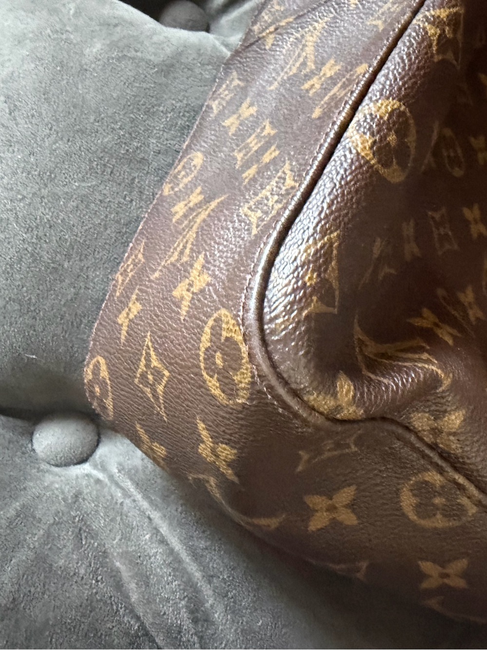 Louis Vuitton Brown Monogram Hobo with Tan Strap - Picture 3 of 10